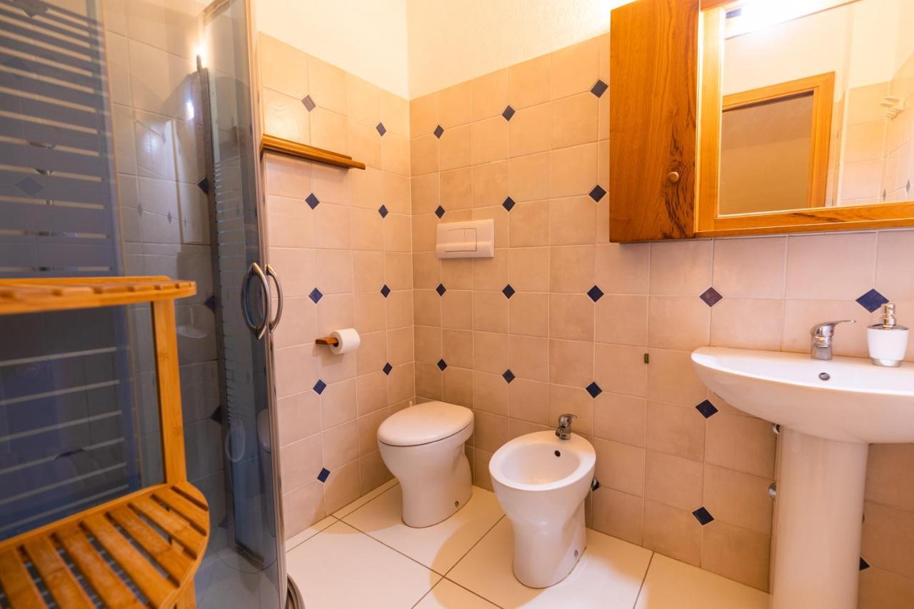 Theo'S Rooms Olbia Exterior foto
